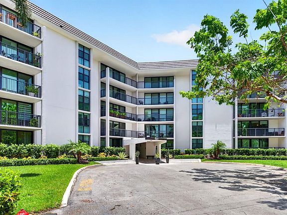 2nd image of 1301 River Reach Drive #516