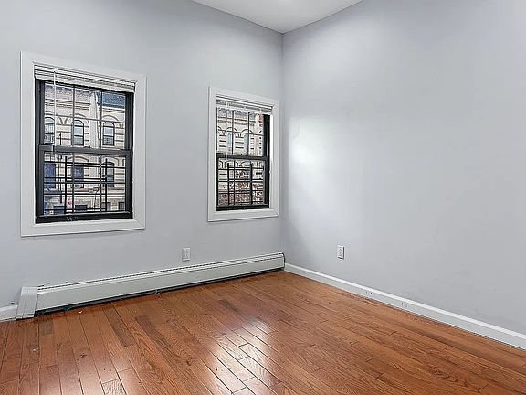 5th image of 306 Sumpter St #2B