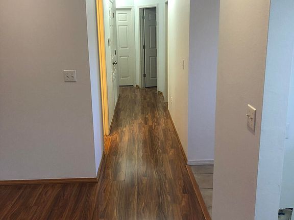 5th image of 1519 E 11th Cv