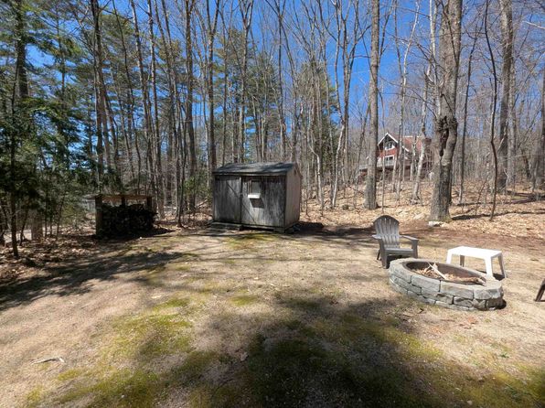 30 Middle Shore Dr, Madison, NH 03849