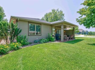 3442 Golf Villa Dr, Milford, IA 51351