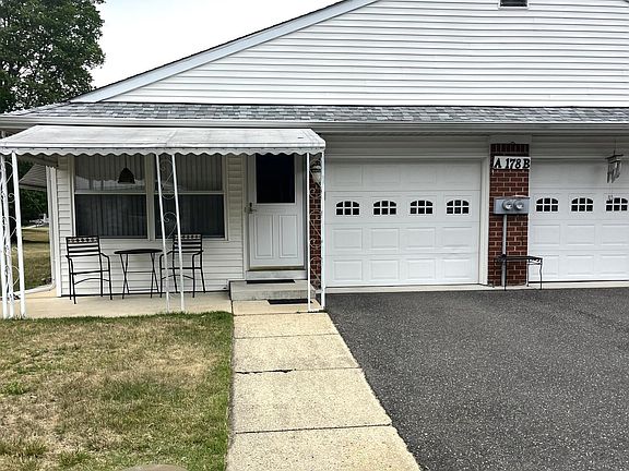 2nd image of 178A Columbine Avenue #A