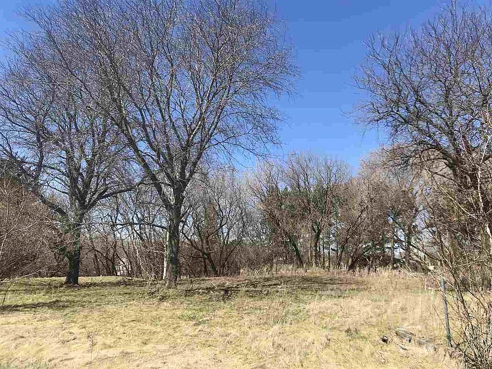 2.9 Acre lot with Ravine