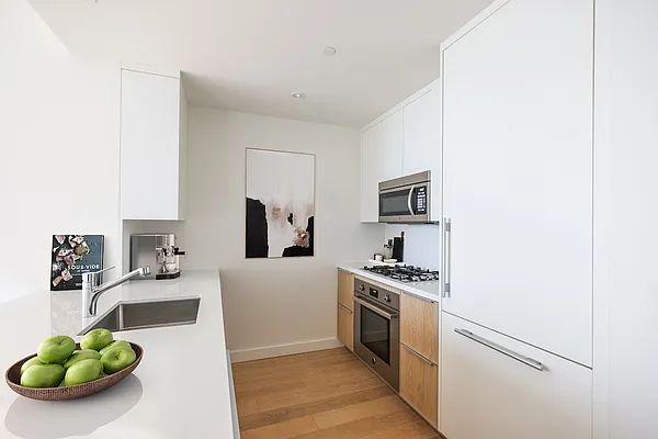 Rented by Greystar | media 28