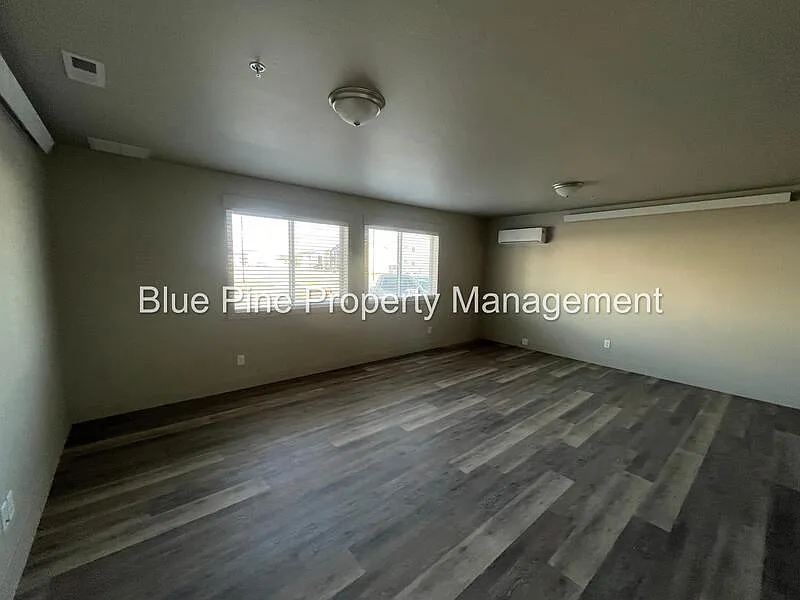 3565 E Gample Ave — Photo 2
