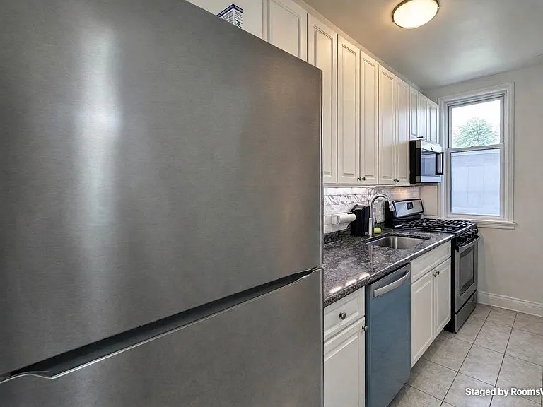 60-15 Fresh Pond Rd #A7 — Photo 2