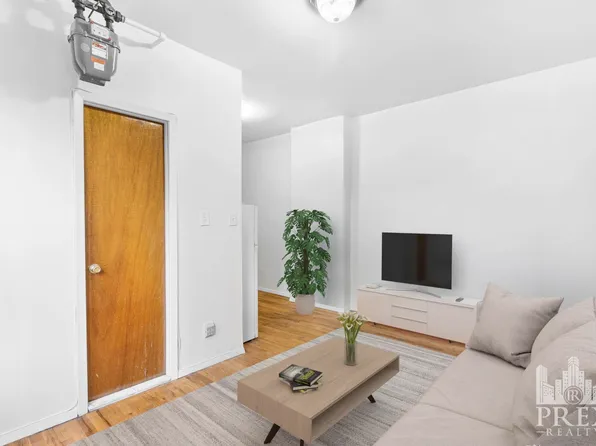 429 East 65th Street image 2 of 7