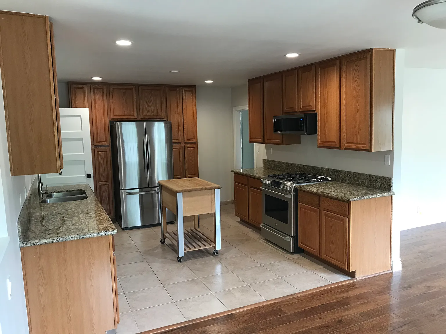 3 bed, 1500 sqft, $3,600 — Photo 4