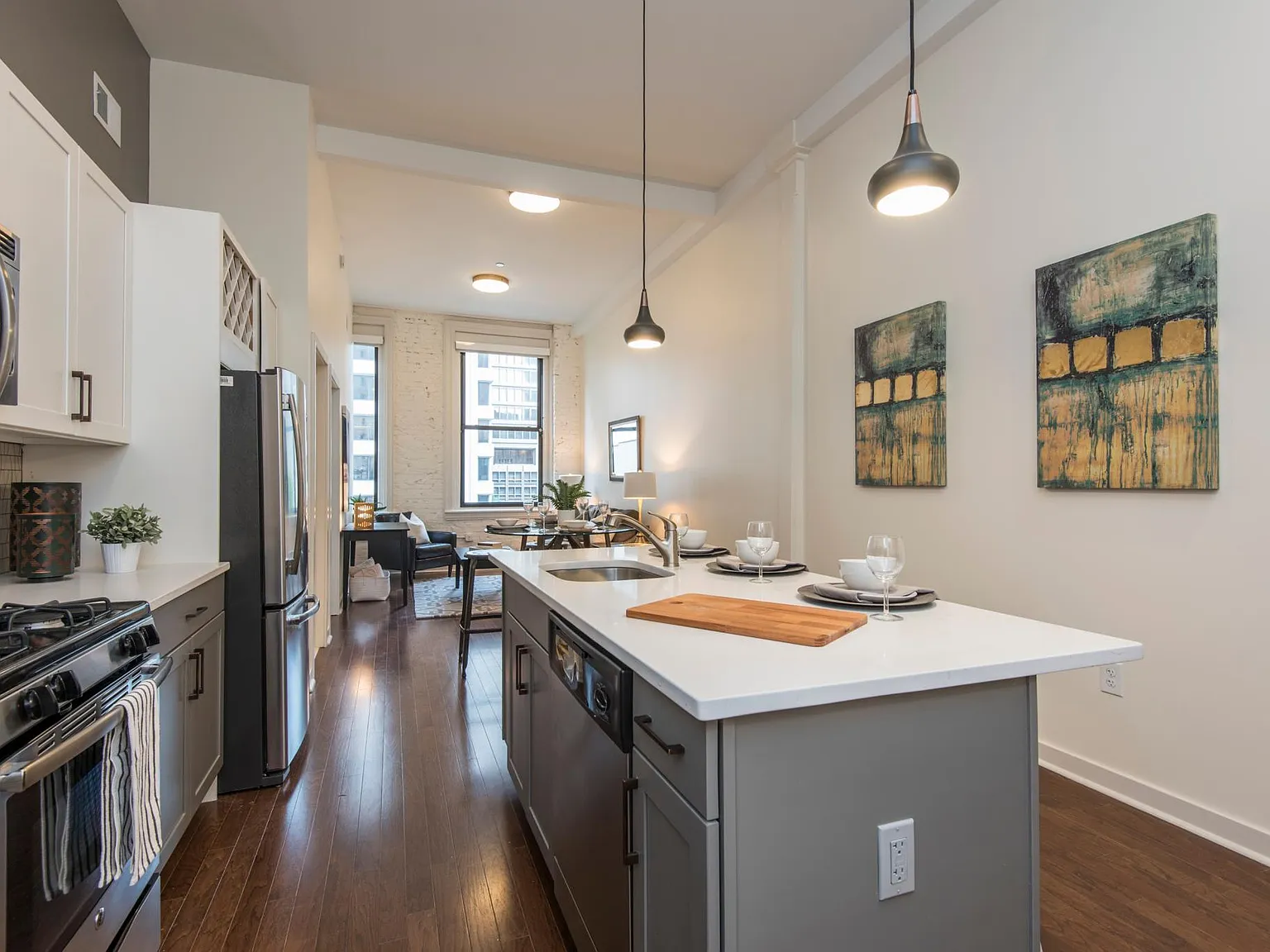 1700 Chestnut Street — Photo 2