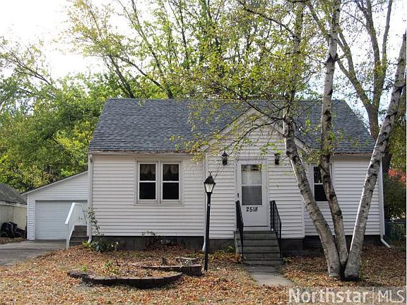2nd image of 2518 3rd Ave E