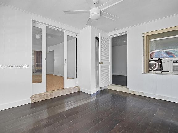 2nd image of 1718 Pierce St #2