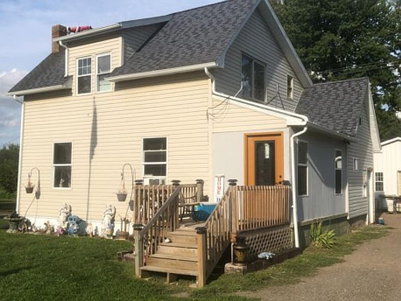 2nd image of 1612 Main St