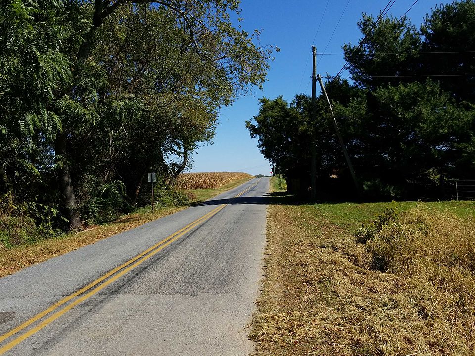 2nd image of 315 Ernest Garton Rd
