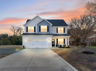 108 Pointe Dr, La Grange, NC 28551