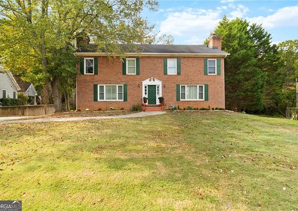 1st image of 650 Corbin Lake Ct
