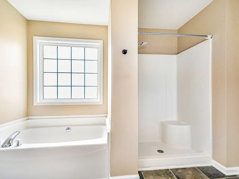 3378 Poplar Hl — Photo 16