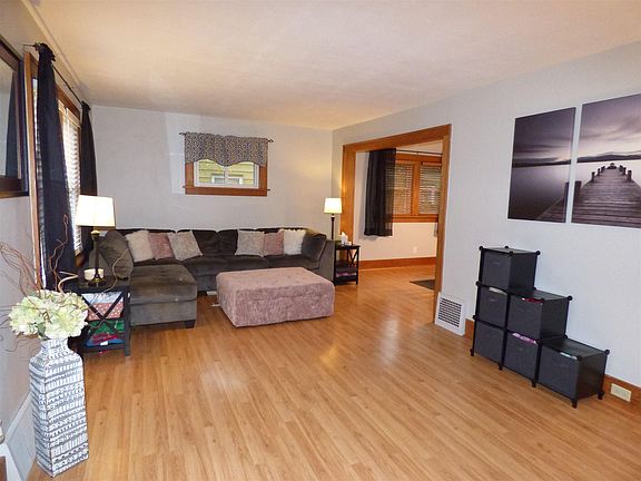 4th image of 1110 S 21st St