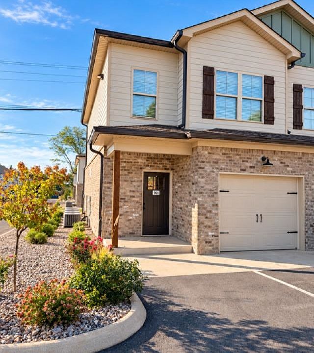 1st image of 721 Plano Rd #901
