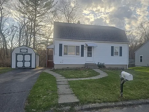 28 Chestnut Hill Rd Photo 1