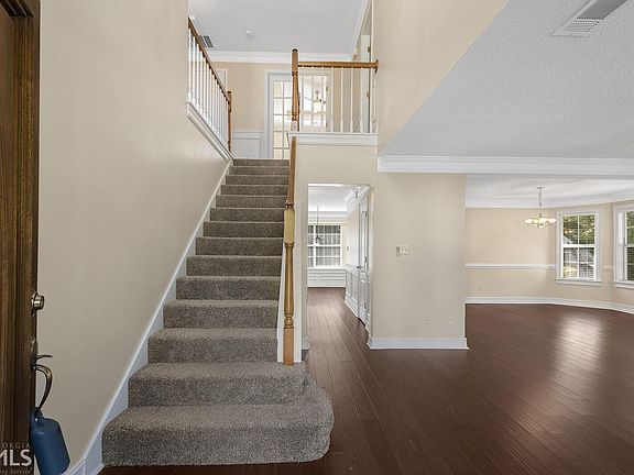 5th image of 64 Arbor Cove Dr