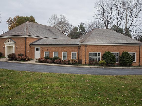 2nd image of 1011 Northgate Ave