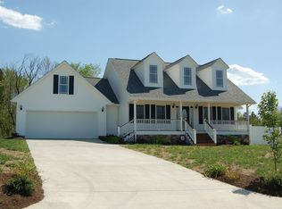 137 Meadowood Rd, Newport, TN 37821