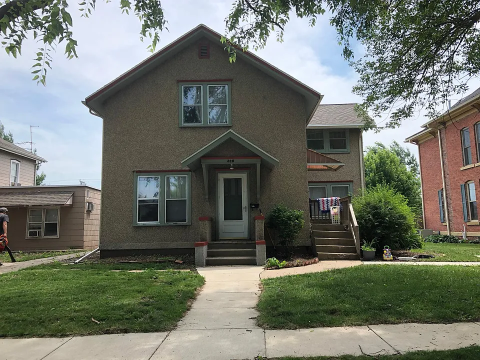 410 Boone St #2