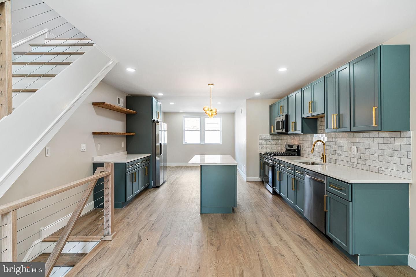 ひゃ〜 7705 Pickering Ave, Philadelphia, PA 19150 | MLS #PAPH2591734 | Zillow