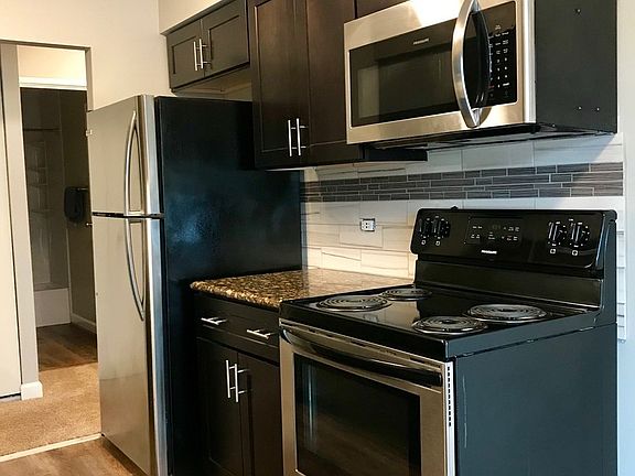 5th image of 1101 S Hunt Club Dr APT 204