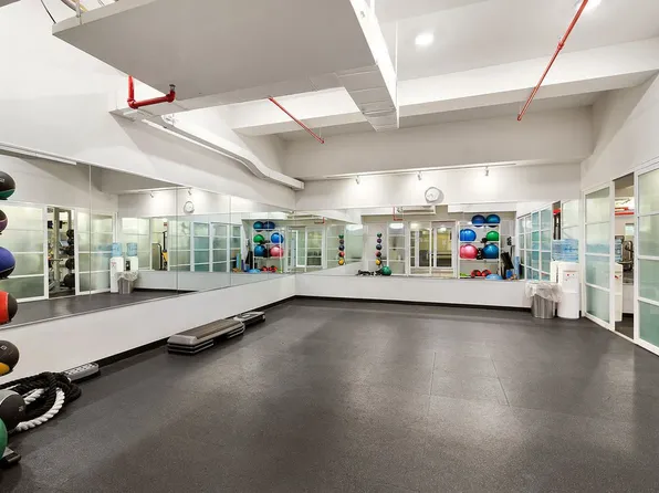 365 Bridge Street image 15 of 21