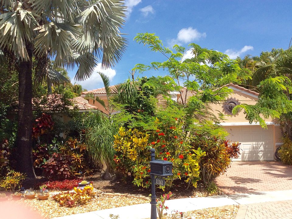 2nd image of 11161 Sandyshell Way