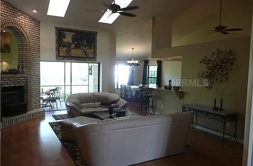 3rd image of 19204 Eastbrook Dr