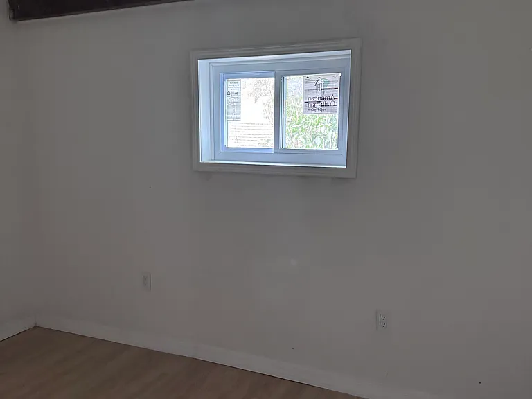 5240 Genesee St #5 — Photo 12