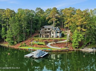 1329 N Rdg, Alexander City, AL 35010
