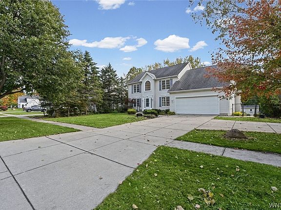 2nd image of 13231 Maple Ridge Dr