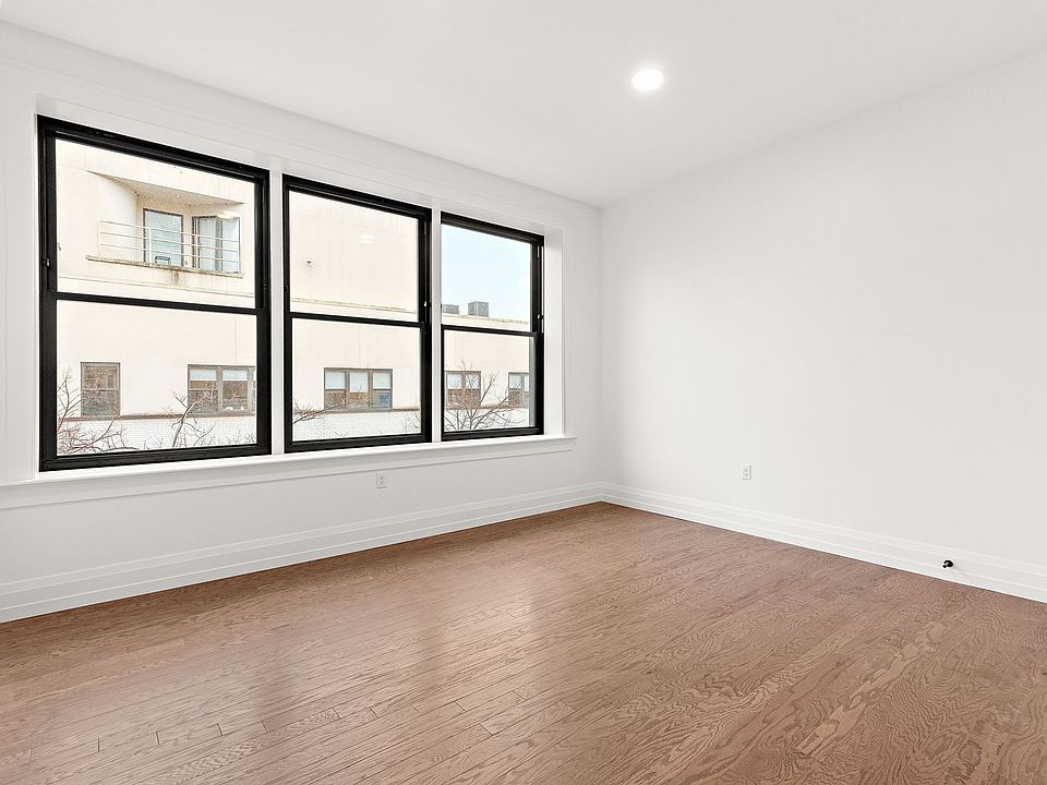 2nd image of 801 N Market St #209