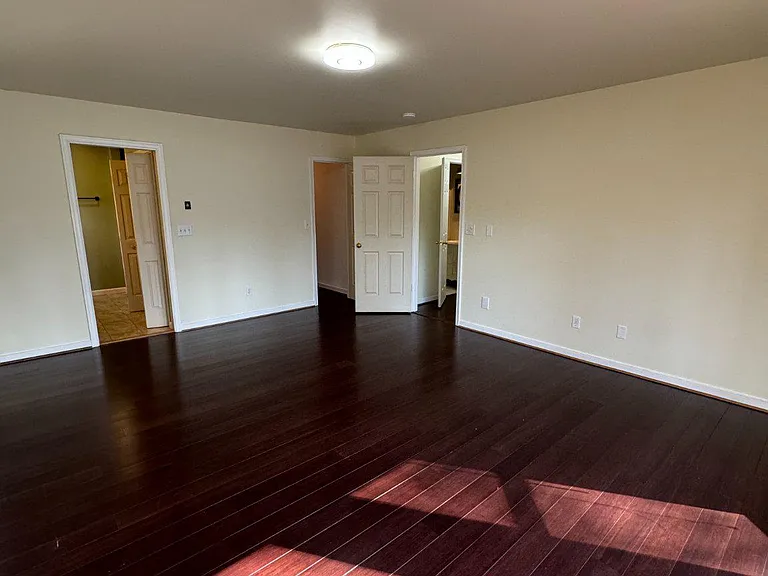 1115 Aquia Dr — Photo 5
