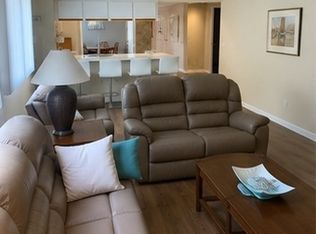 15191 Cedarwood Ln APT 2406, Naples, FL 34110