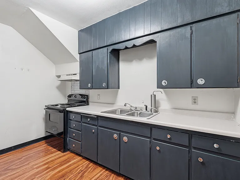 1418 E 9th St #1SB — Photo 7