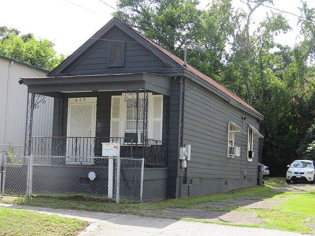 2nd image of 639 Eve Street