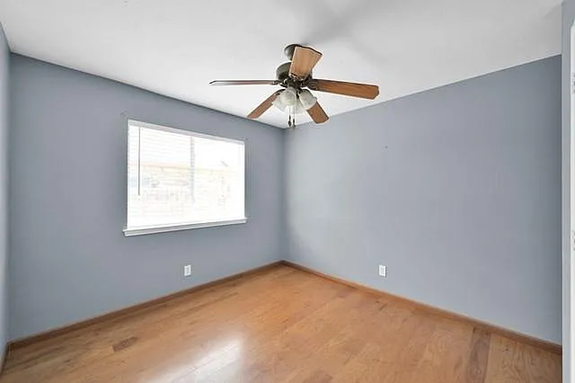 6715 Dillon Dr — Photo 23