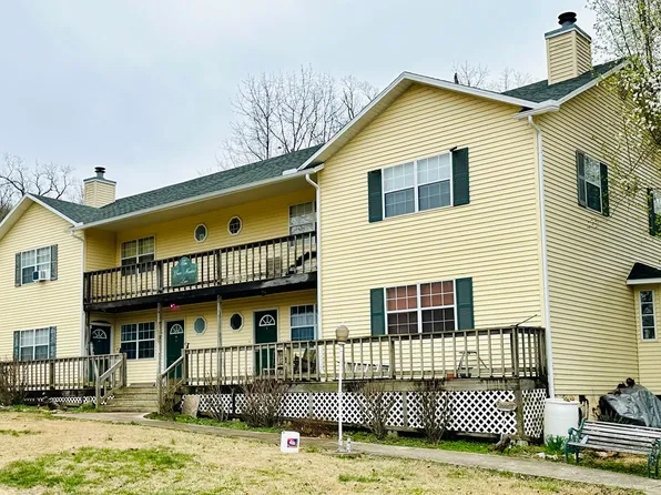 2 Green Meadow Ln #C, Eureka Springs, AR 72631