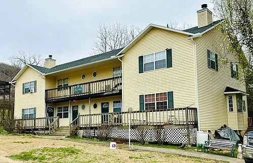 2 Green Meadow Ln #C Photo 1