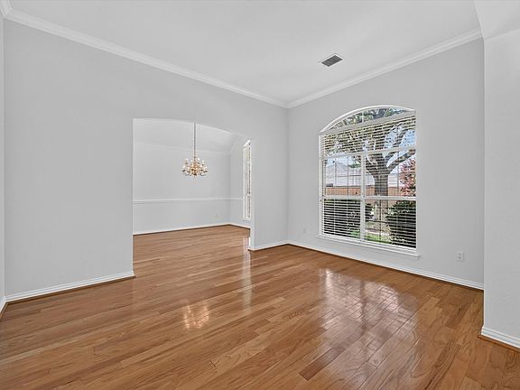 3rd image of 8308 Halkin Ct