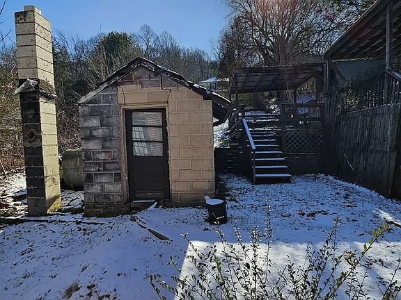 4th image of 521 Kentucky Ave SW