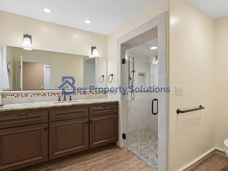 599 Woodland Dr — Photo 21