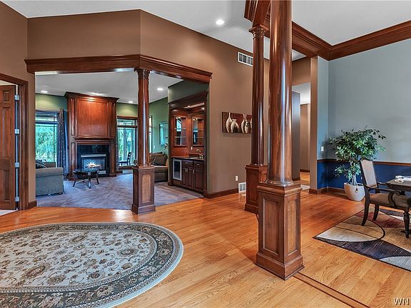 5th image of 5460 Pinecrest Dr