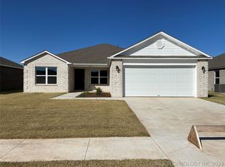 7413 E 158th St S, Bixby, OK 74008