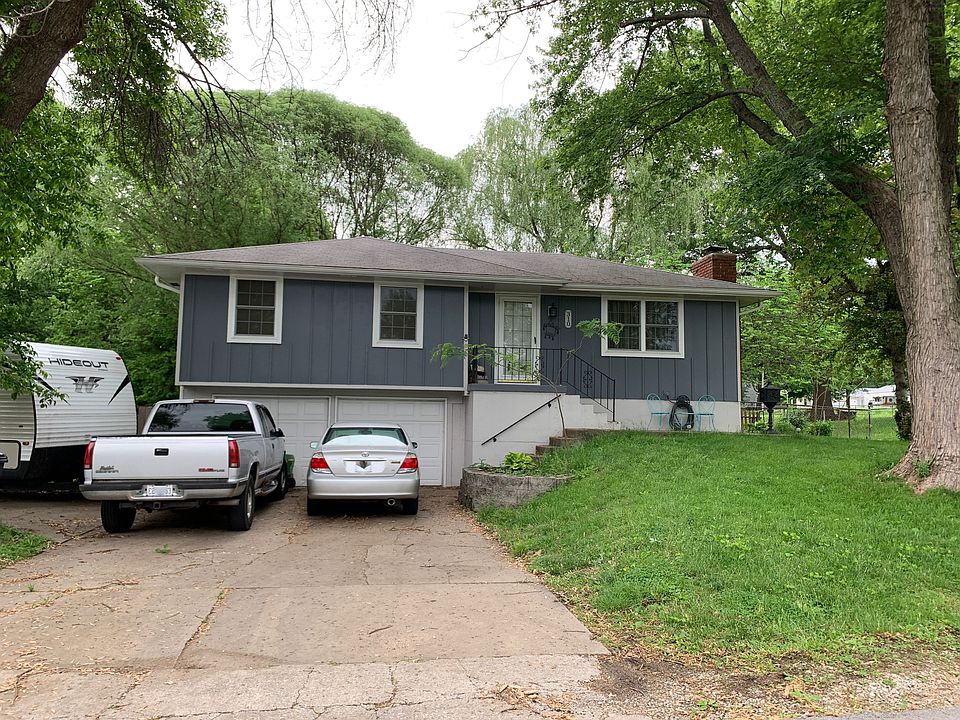 1st image of 310 NW 17th St