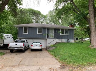 310 NW 17th St, Blue Springs, MO 64015